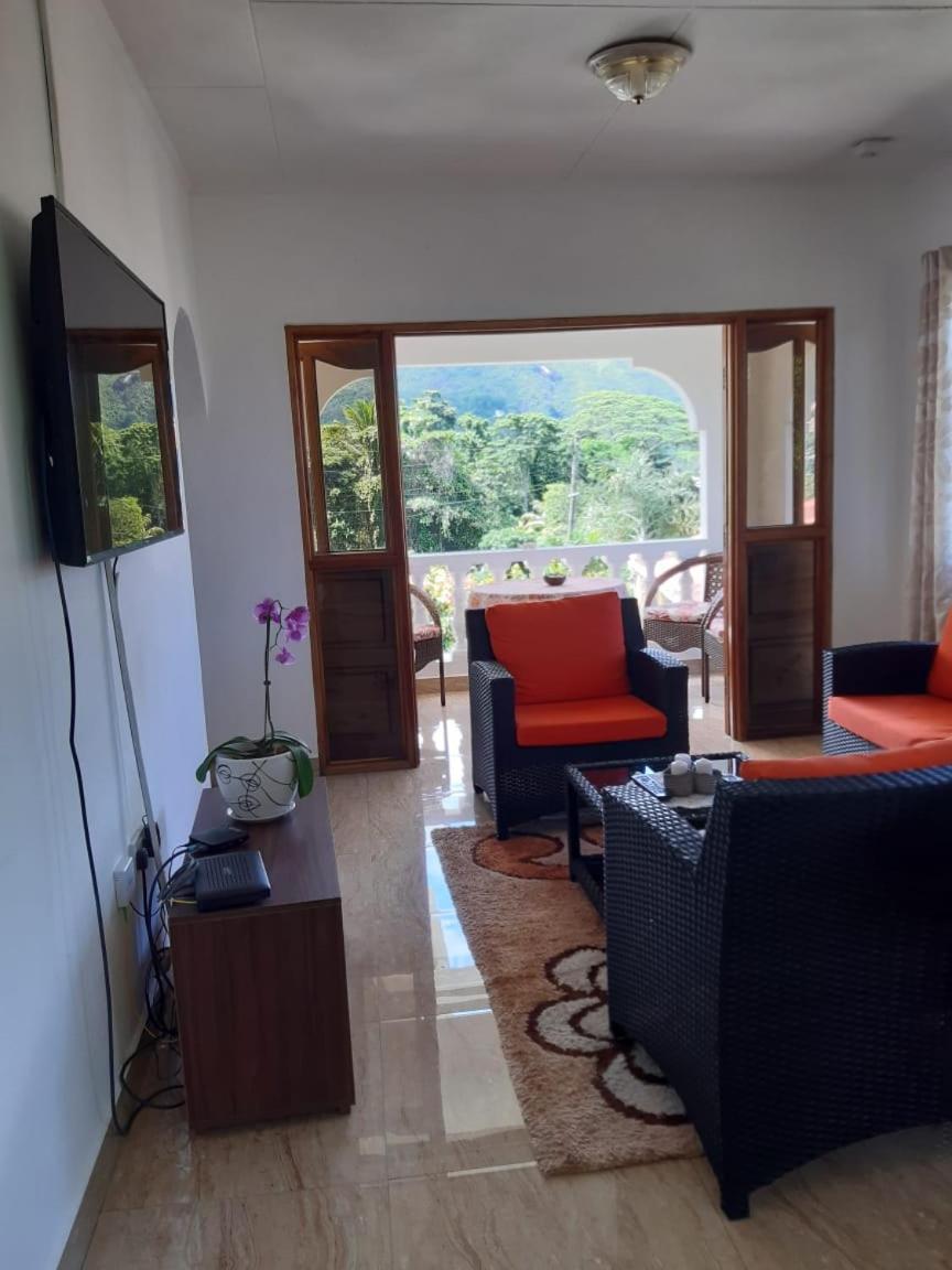 Josies Cottage Beau Vallon  Exterior photo
